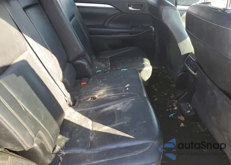 2019 Toyota Highlander Se z USA, uszkodzony, nr VIN 5TDJZRFH4KS594927